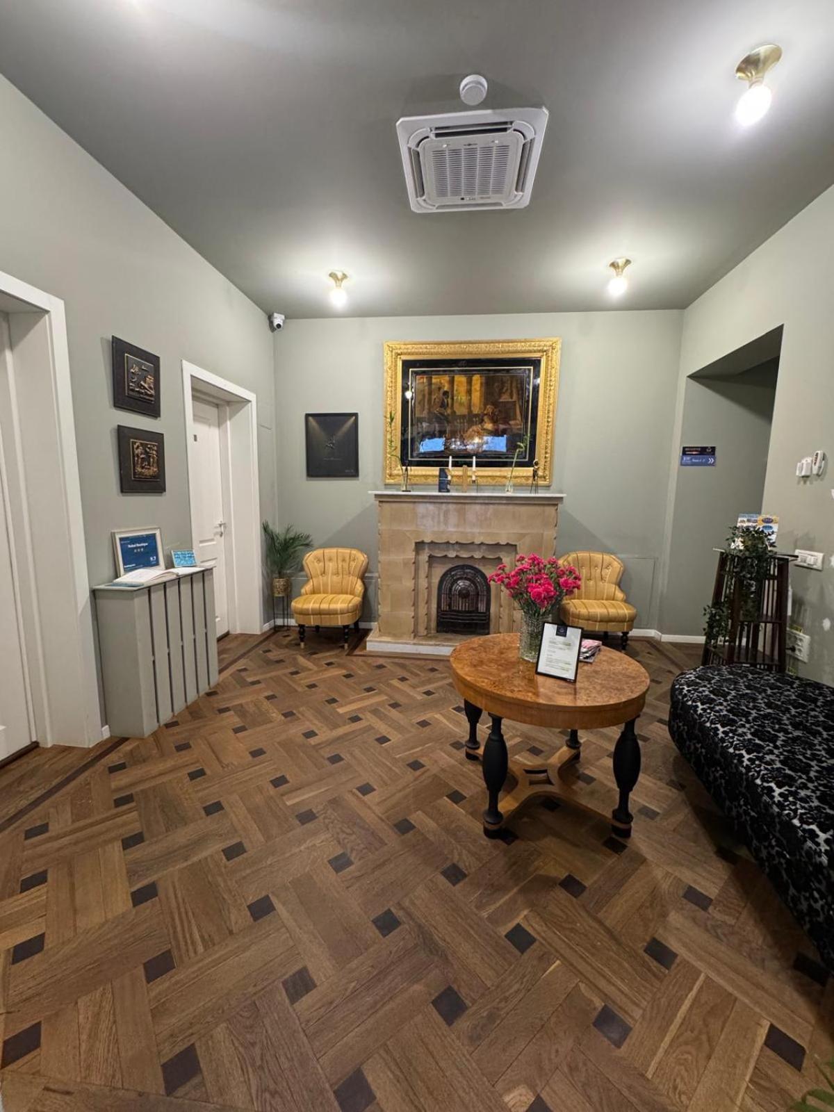 Nobel Boutique Aparthotel 3*